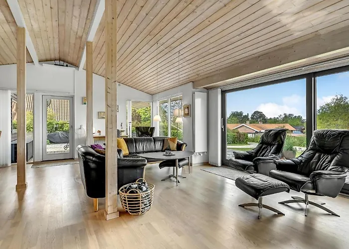 Havbakken V Сasa de vacaciones Knebel