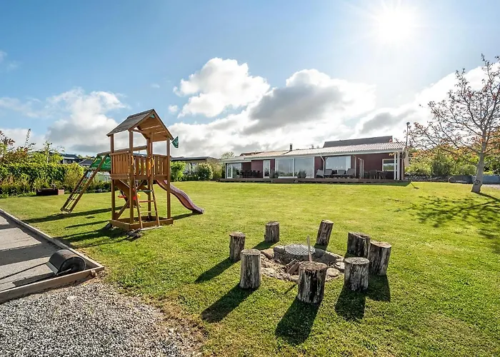 Havbakken V Сasa de vacaciones Knebel